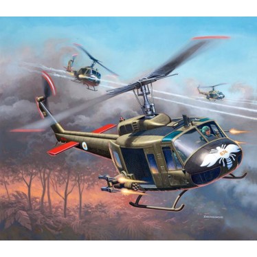 Revell 04983 Bell UH-1H Gunship 1/100