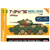 Cyber-Hobby T-34/76 Mod. 1940 w/Soviet Gen 2 Weapons D9153