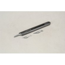 Retractaway Knife w/2x 10A Blades