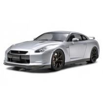 Tamiya 24300 Nissan GTR 1:24 Scale